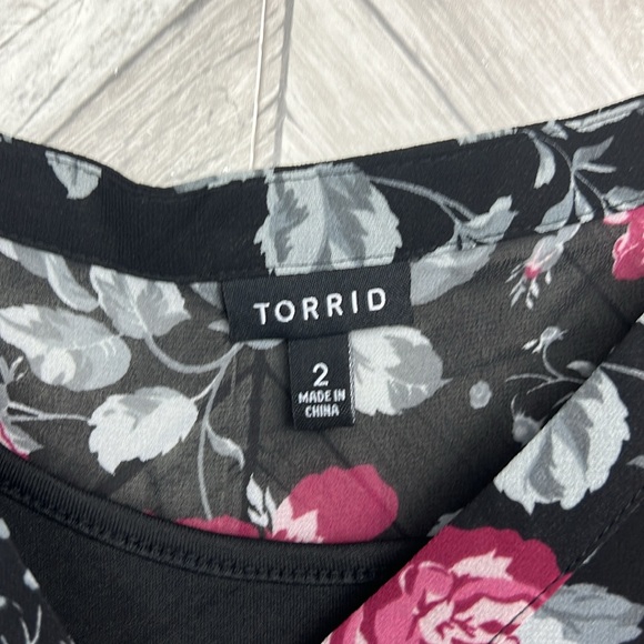 Torrid sheer chiffon black floral shirt dress size 2x - Picture 6 of 8